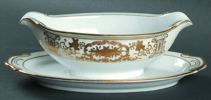 Majestic Gravy Boat with Attached Underplate by Adline-1