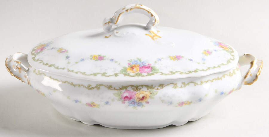 AHR103 Oval Covered Vegetable by Charles Ahrenfeldt-1