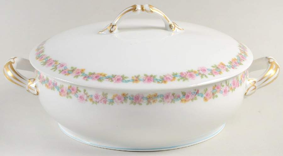 AHR108 Round Covered Vegetable by Charles Ahrenfeldt-1