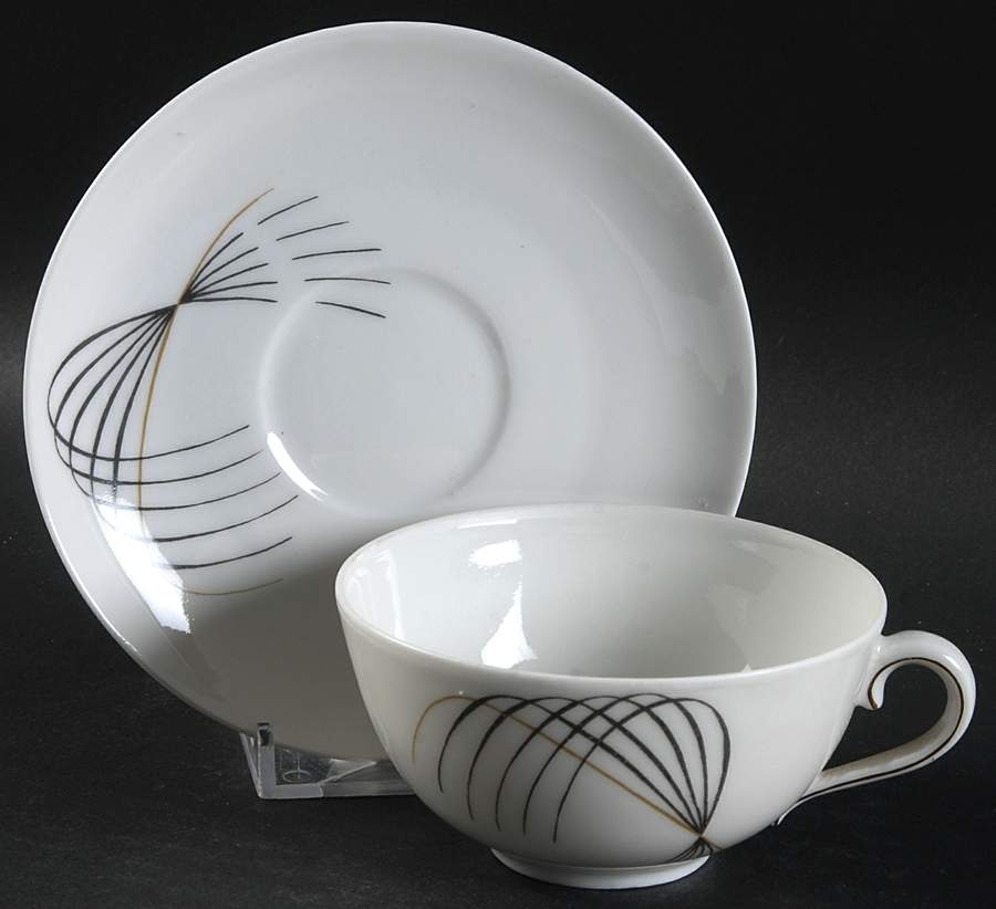 AHR117 Flat Cup & Saucer Set by Charles Ahrenfeldt-1