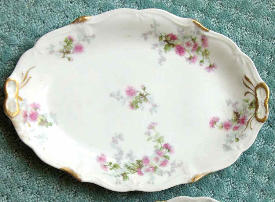AHR139 13" Oval Serving Platter by Charles Ahrenfeldt-1