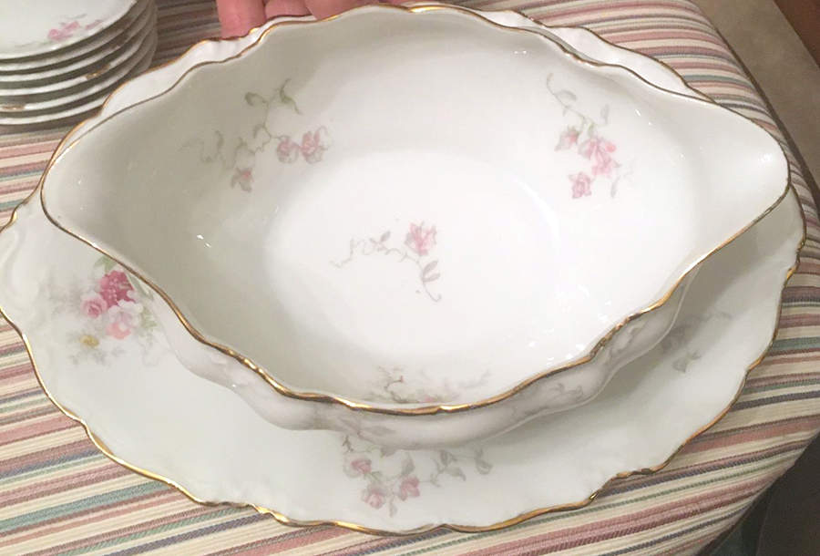 AHR149 Gravy Boat with Attached Underplate by Charles Ahrenfeldt-1