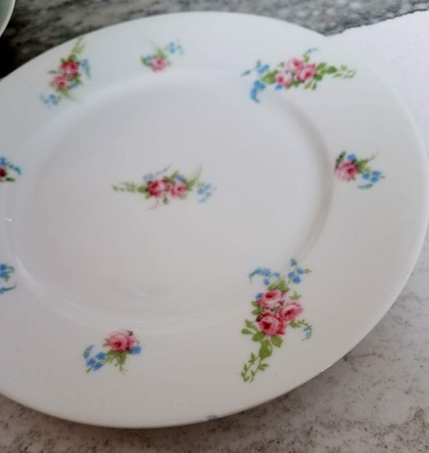 AHR151 Luncheon Plate by Charles Ahrenfeldt-1