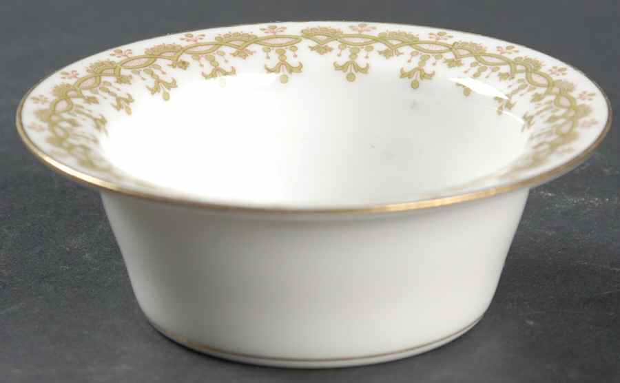AHR19 Ramekin by Charles Ahrenfeldt-1