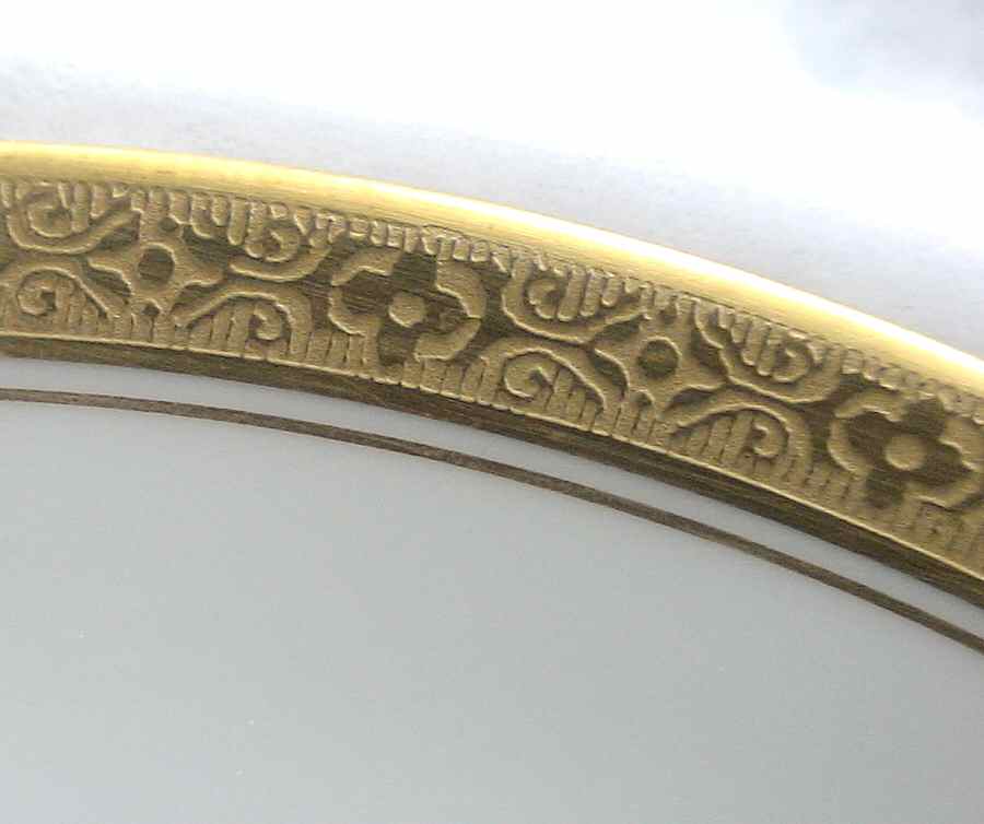 AHR201 Luncheon Plate by Charles Ahrenfeldt-1