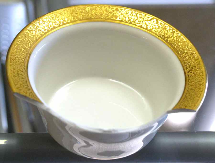 AHR202 Ramekin by Charles Ahrenfeldt-1