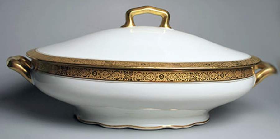 AHR204 Oval Covered Vegetable by Charles Ahrenfeldt-1