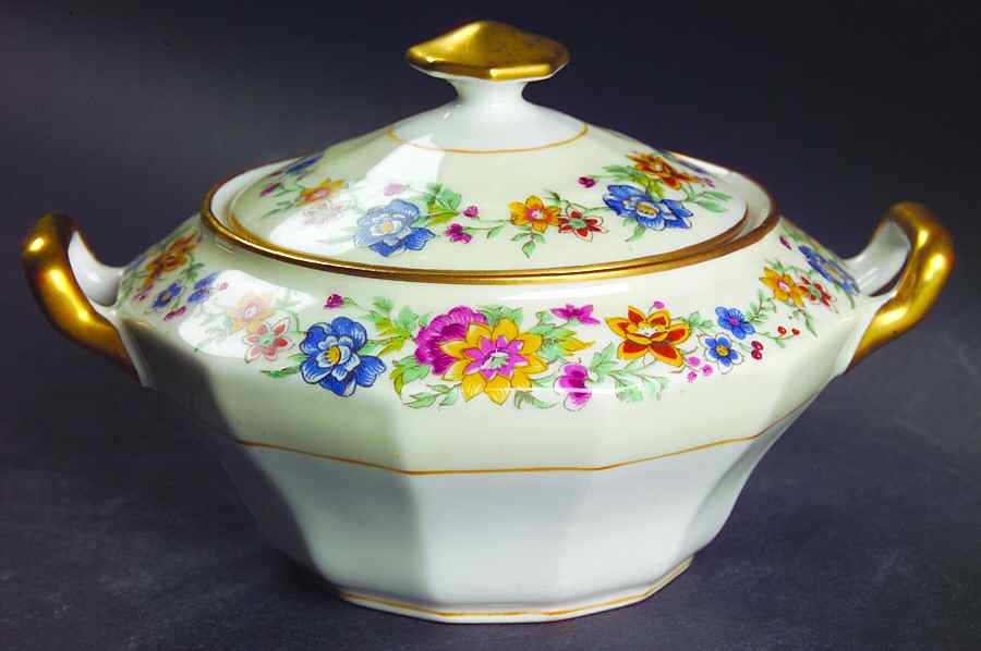 AHR26 Sugar Bowl & Lid by Charles Ahrenfeldt-1