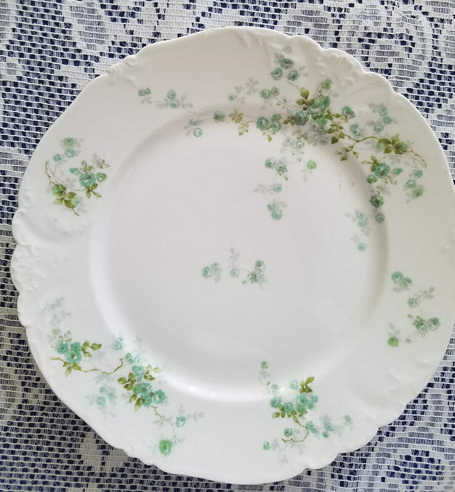 AHR37 Dinner Plate by Charles Ahrenfeldt-1