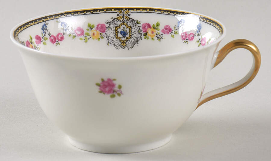 AHR7 Flat Cup by Charles Ahrenfeldt-1