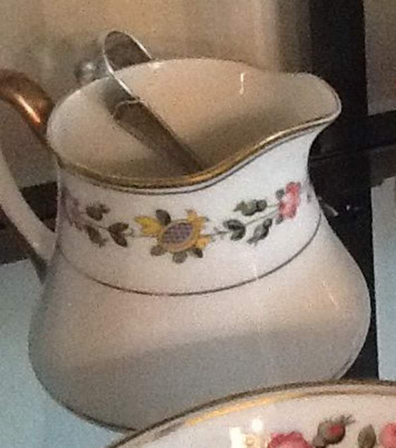 AHR84 Creamer by Charles Ahrenfeldt-1