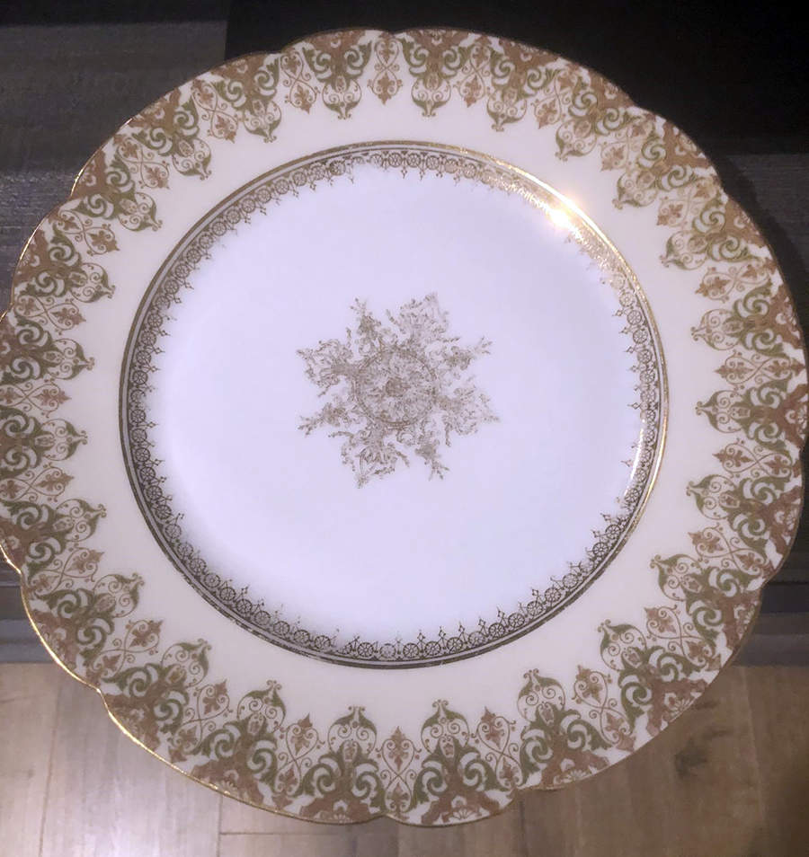 AHR92 Luncheon Plate by Charles Ahrenfeldt-1