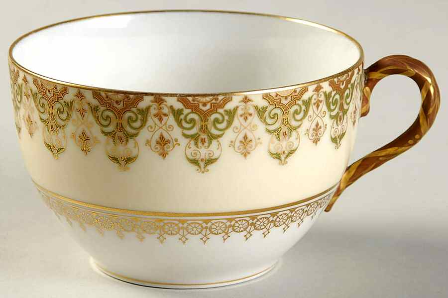 AHR92 Flat Cup by Charles Ahrenfeldt-1