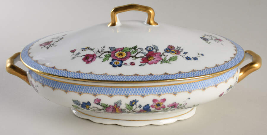 AHR93 Oval Covered Vegetable by Charles Ahrenfeldt-1