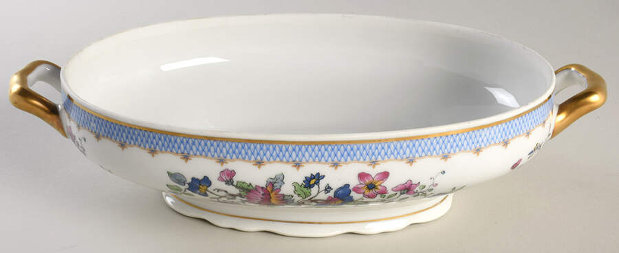 AHR93 Oval Vegetable No Lid by Charles Ahrenfeldt-1