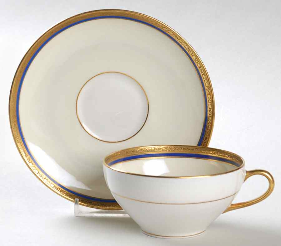 Crouville Flat Cup & Saucer Set by Charles Ahrenfeldt-1