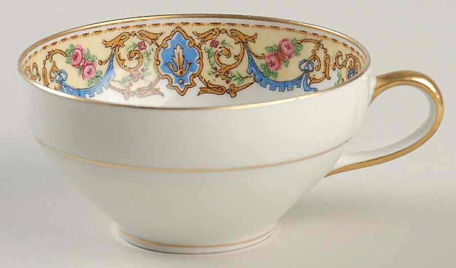 Madelon Flat Cup by Charles Ahrenfeldt-1