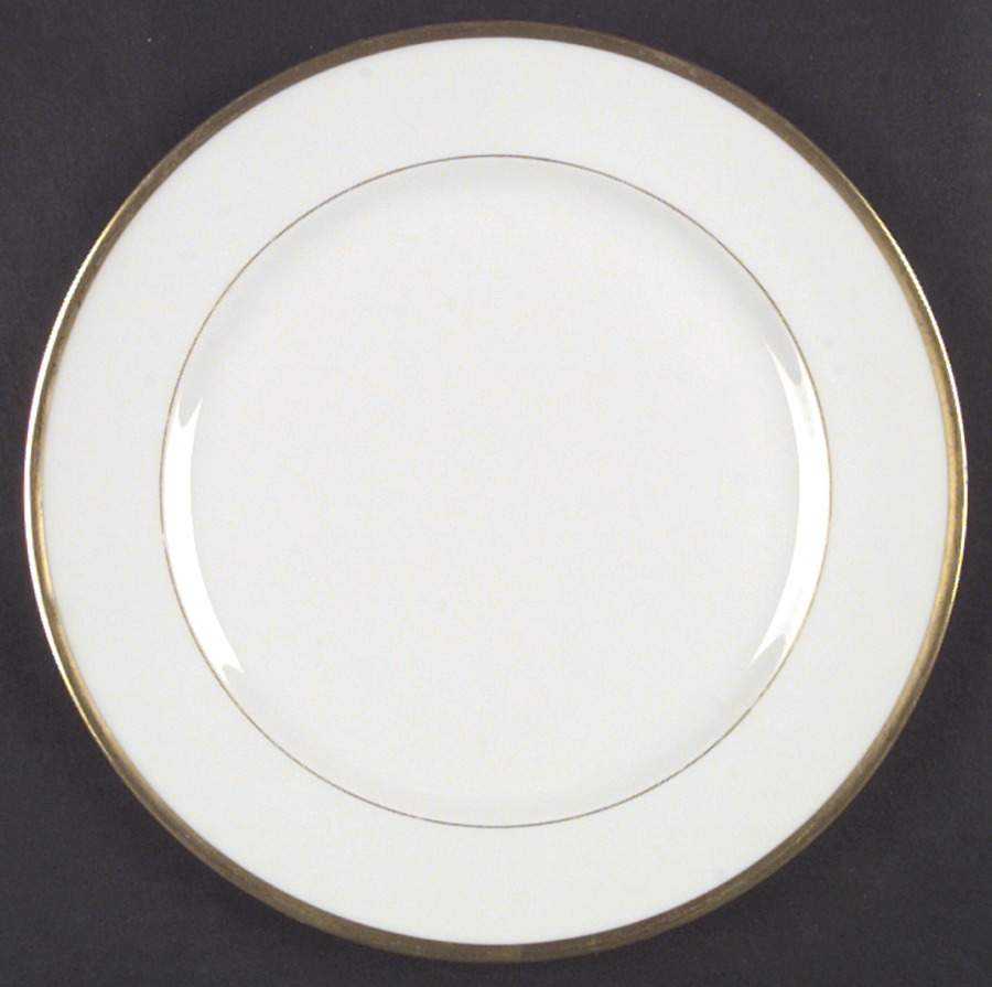 Wedding Ring Dinner Plate by Charles Ahrenfeldt-1