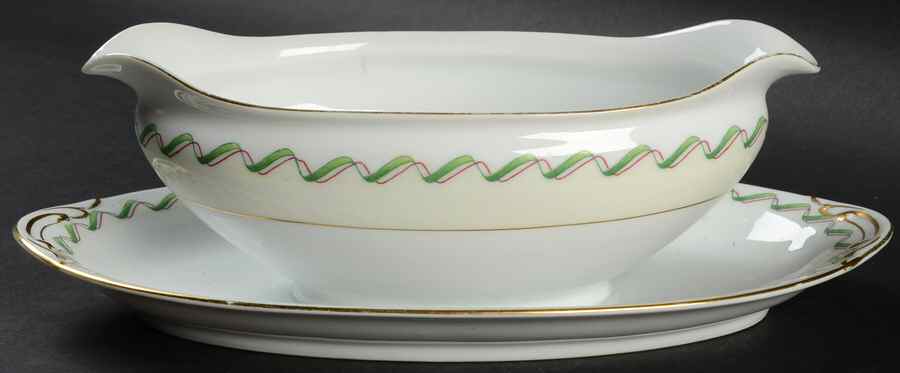 AIC11 Gravy Boat with Attached Underplate by Aichi-1