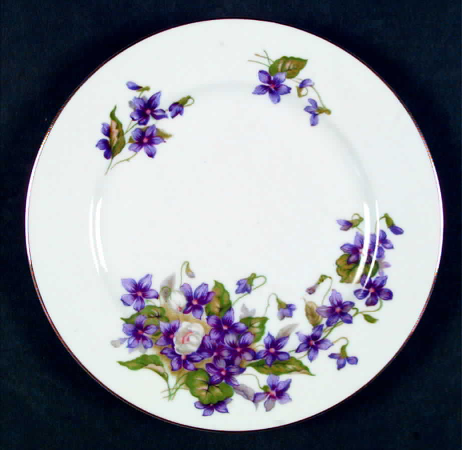 Beverly Dinner Plate by Aichi-1