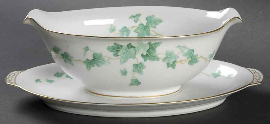 Caprice Gravy Boat with Attached Underplate by Aladdin-1
