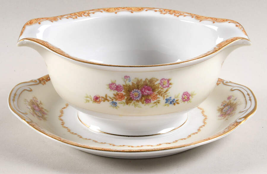 Coronet Gravy Boat with Attached Underplate by Aladdin-1