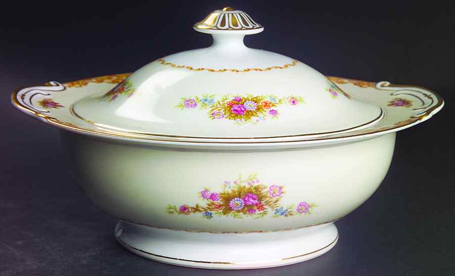 Coronet Round Covered Vegetable by Aladdin-1