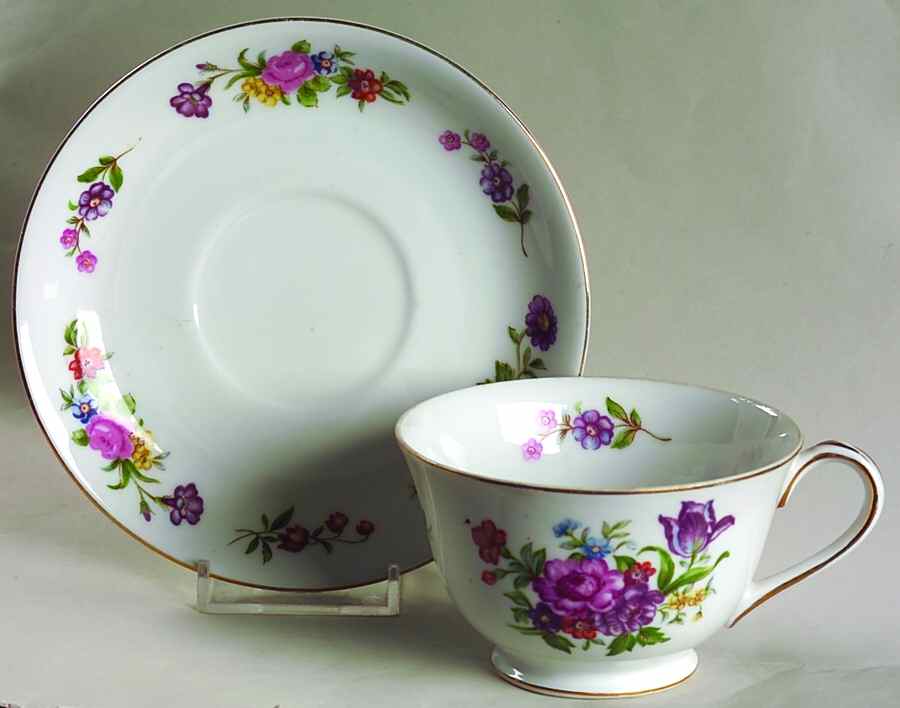 Dresdenia Footed Cup & Saucer Set by Aladdin-1