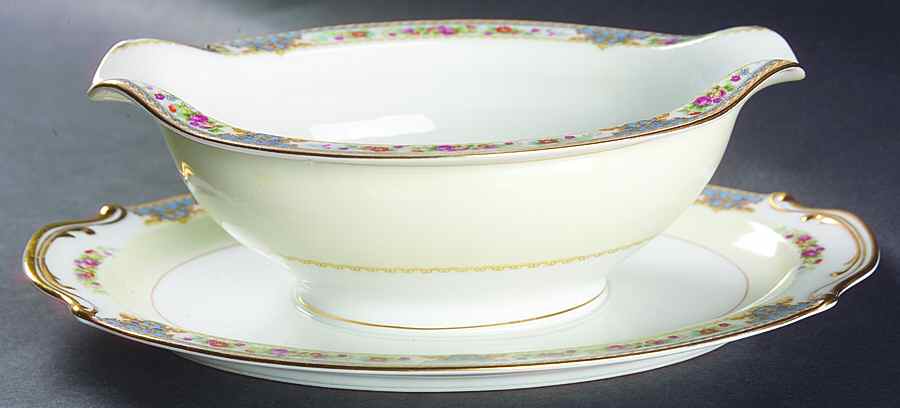 Empress Gravy Boat with Attached Underplate by Aladdin-1