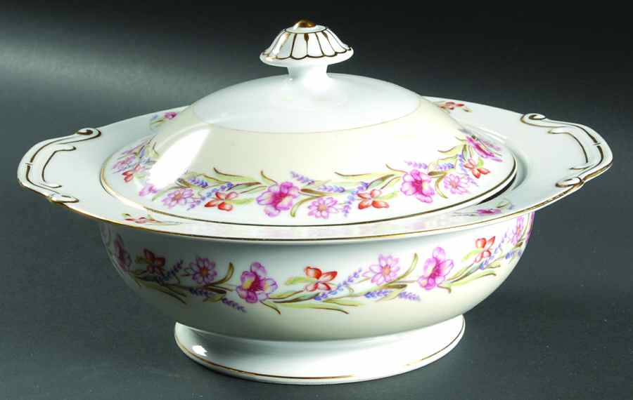 Garland Round Covered Vegetable by Aladdin-1