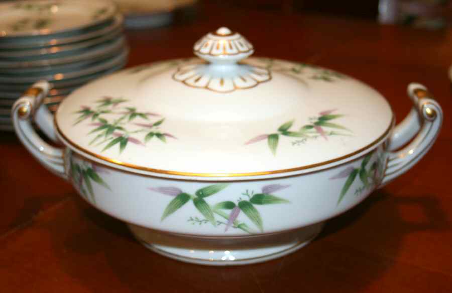 Malayan Round Covered Vegetable by Aladdin-1