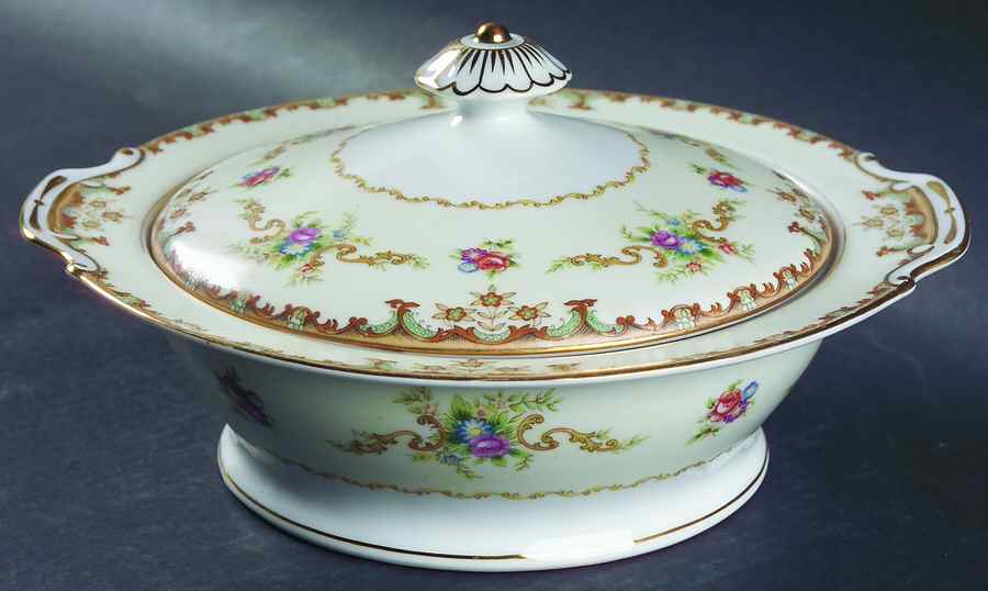 Regal Round Covered Vegetable by Aladdin-1