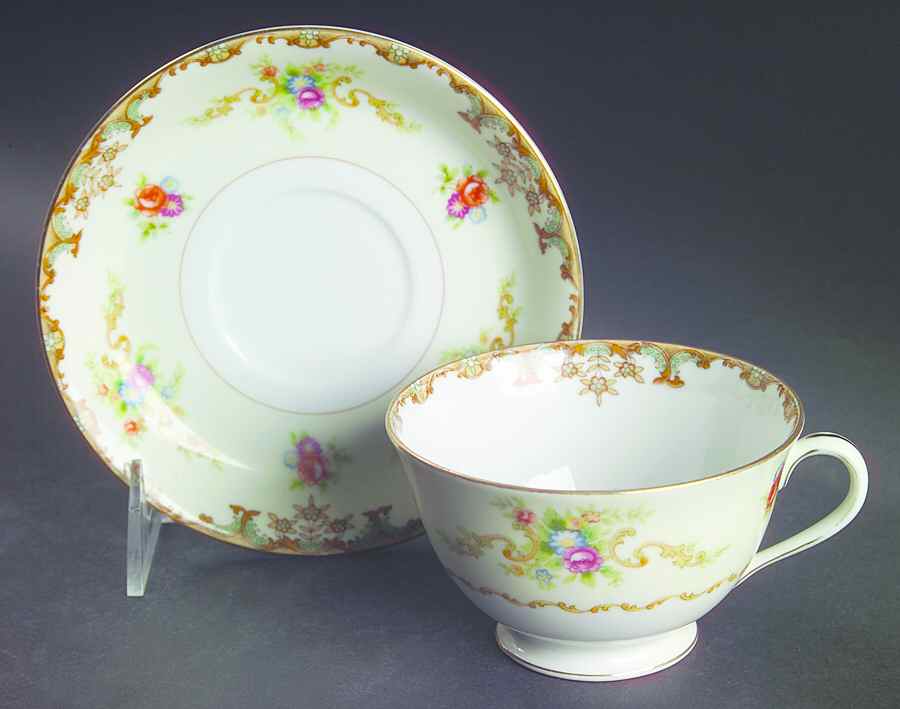 Regal Footed Cup & Saucer Set by Aladdin-1