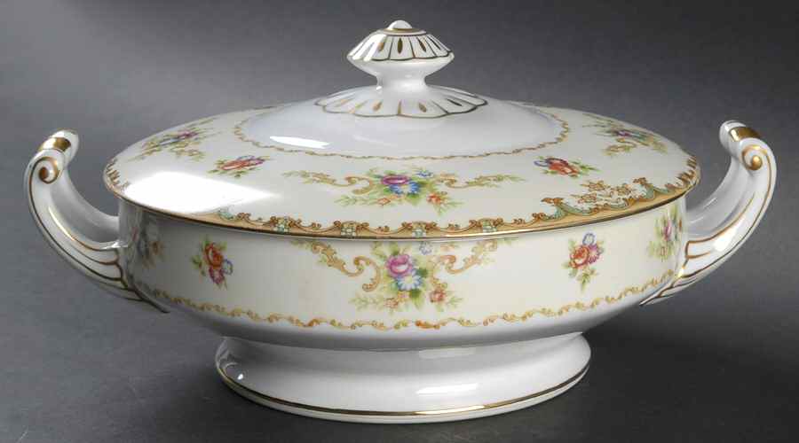 Regal Round Covered Vegetable by Aladdin-1
