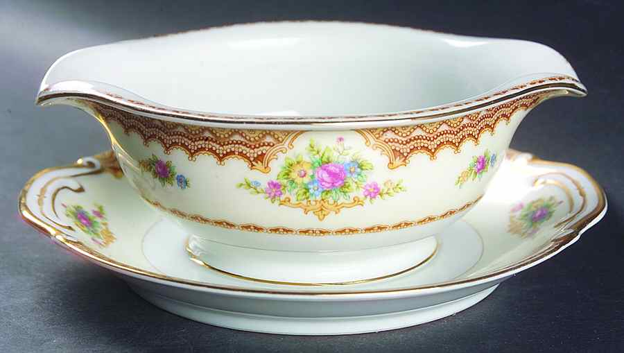 Roberta Gravy Boat with Attached Underplate by Aladdin-1