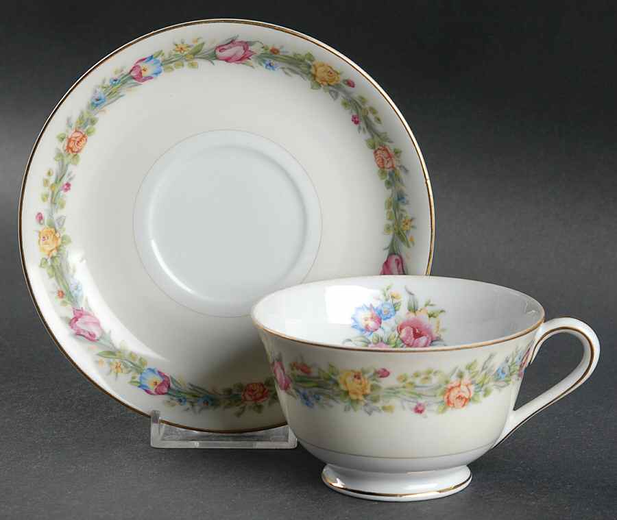 Stafford Footed Cup & Saucer Set by Aladdin-1