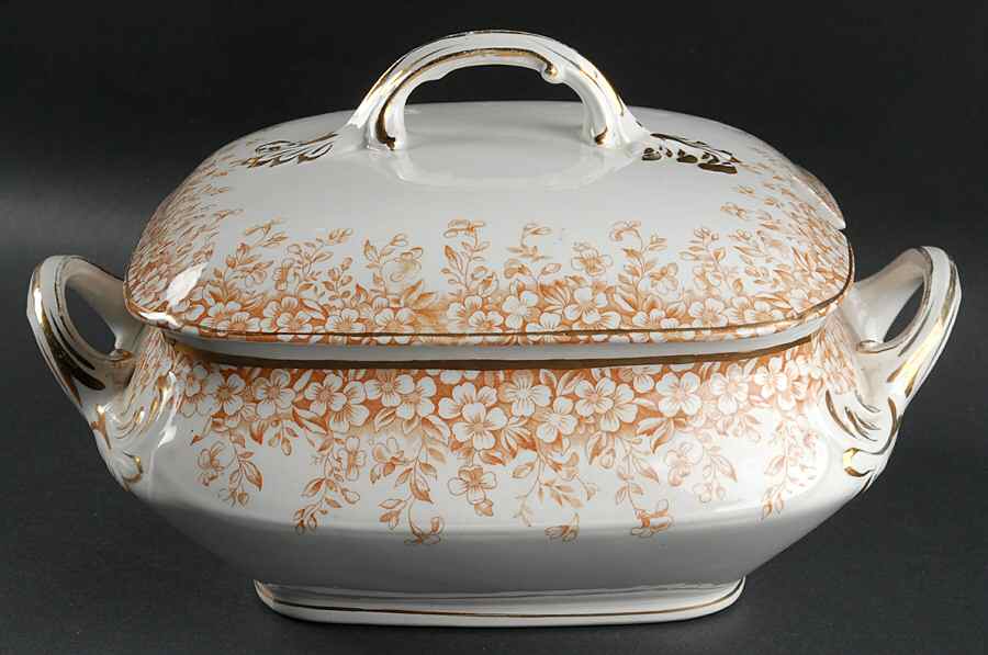 Utopian Brown Tureen &  Lid by Henry Alcock-1