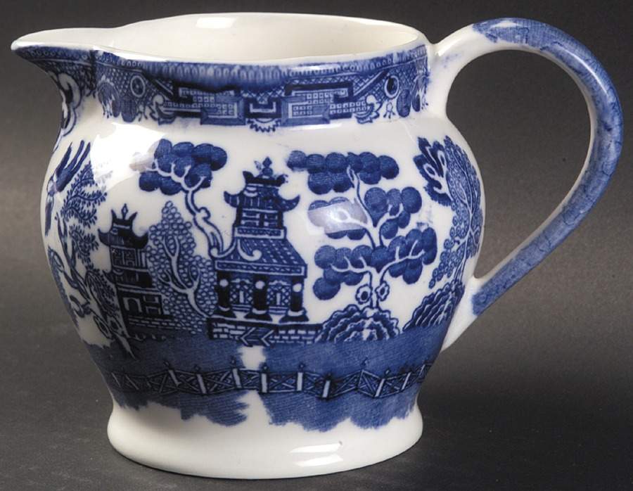 Willow Blue (Smooth) Creamer by Allerton's-1