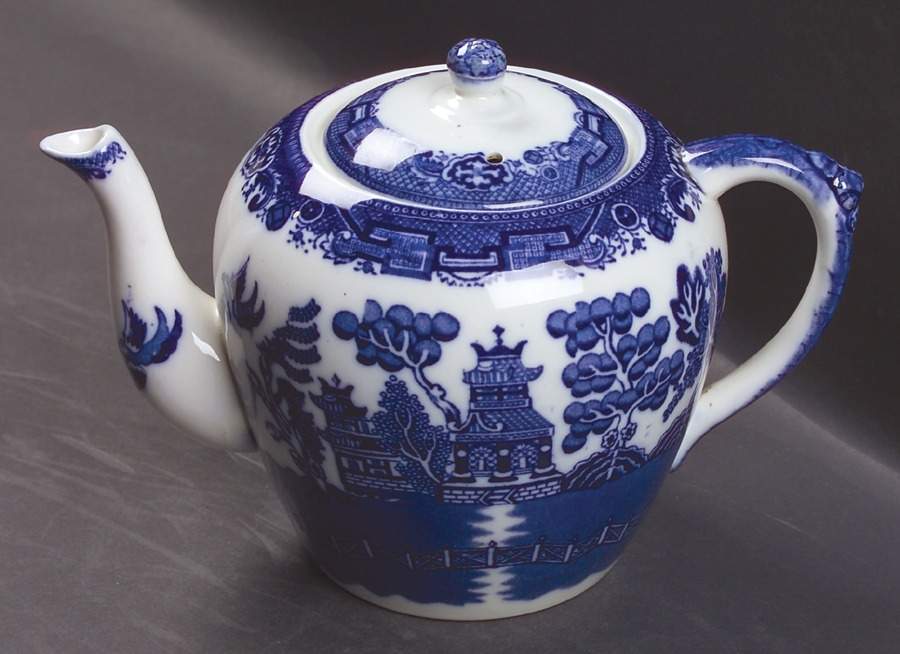 Willow Blue (Smooth) Teapot & Lid by Allerton's-1