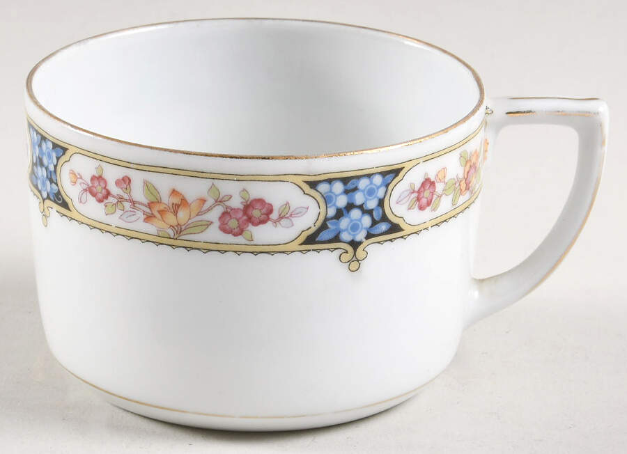ALT108 Footed Cup by Altrohlau-1