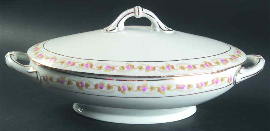 6826 Oval Covered Vegetable by Altrohlau-1