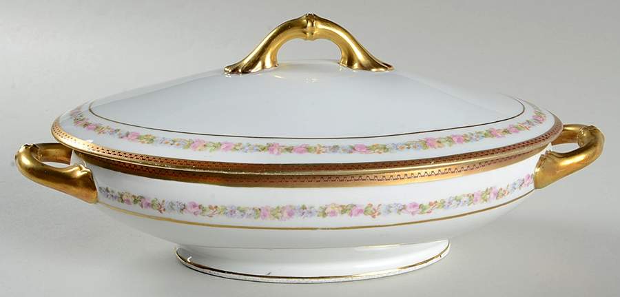 5544 Oval Covered Vegetable by Altrohlau-1