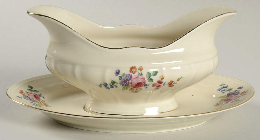 ALT32 Gravy Boat with Attached Underplate by Altrohlau-1