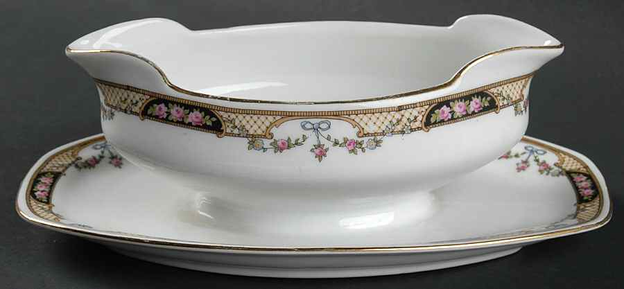ALT37 Gravy Boat with Attached Underplate by Altrohlau-1