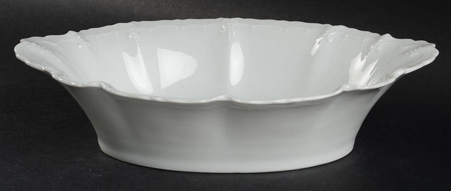 ALT48 10" Oval Vegetable Bowl by Altrohlau-1