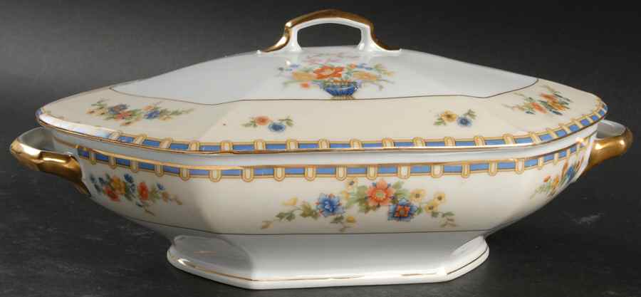 Jardiniere Oval Covered Vegetable by Altrohlau-1