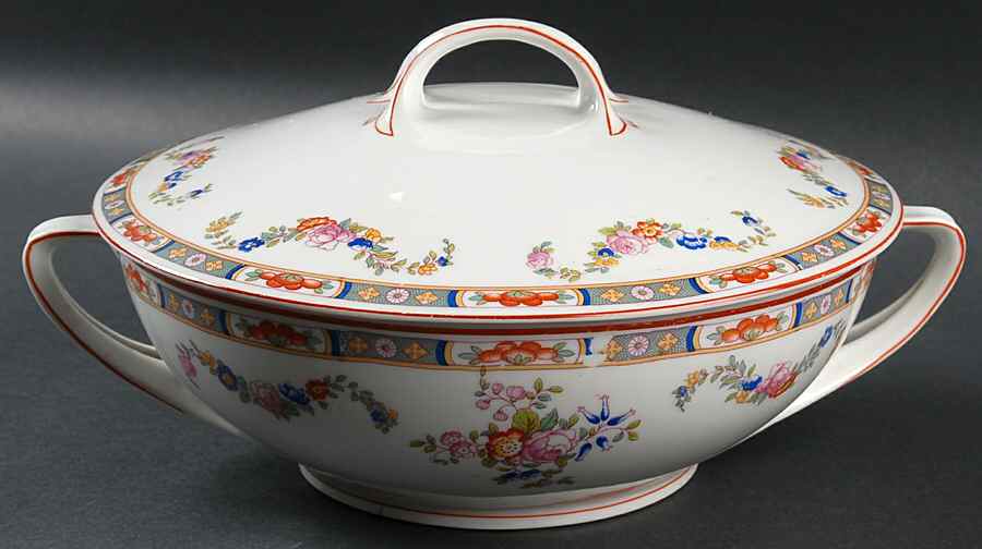1978 Round Covered Vegetable by Altrohlau-1