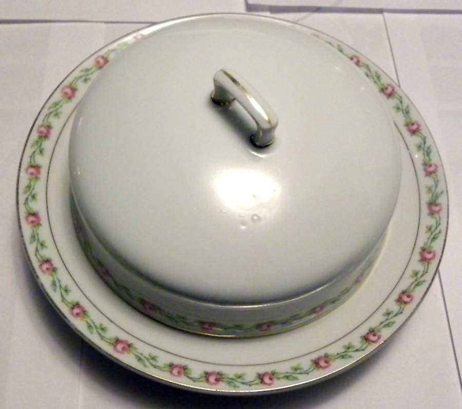 ALT8 Round Covered Butter by Altrohlau-1
