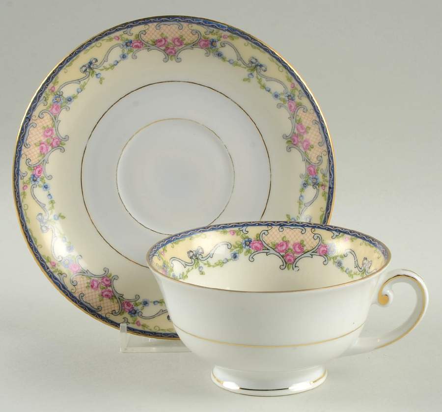 Arabesque Footed Cup & Saucer Set by Altrohlau-1