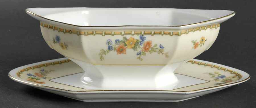 Bird of Paradise Gravy Boat with Attached Underplate by Altrohlau-1